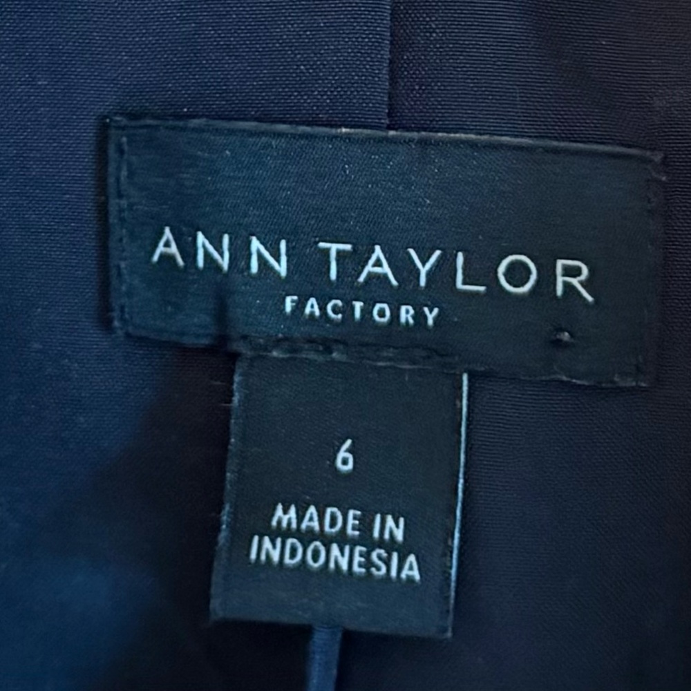 Ann Taylor Size 5 Raw Hem Tweed Gray Blazer - Picture 4 of 5